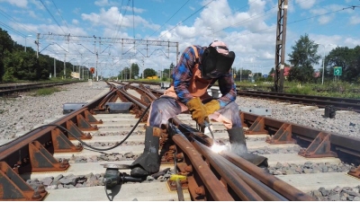 Karya Sp. z o.o. Lublin: profilacja szyn, regeneracja rozjazdów, spawanie termitowe, szlifierki torowe, regeneracja części stalowych